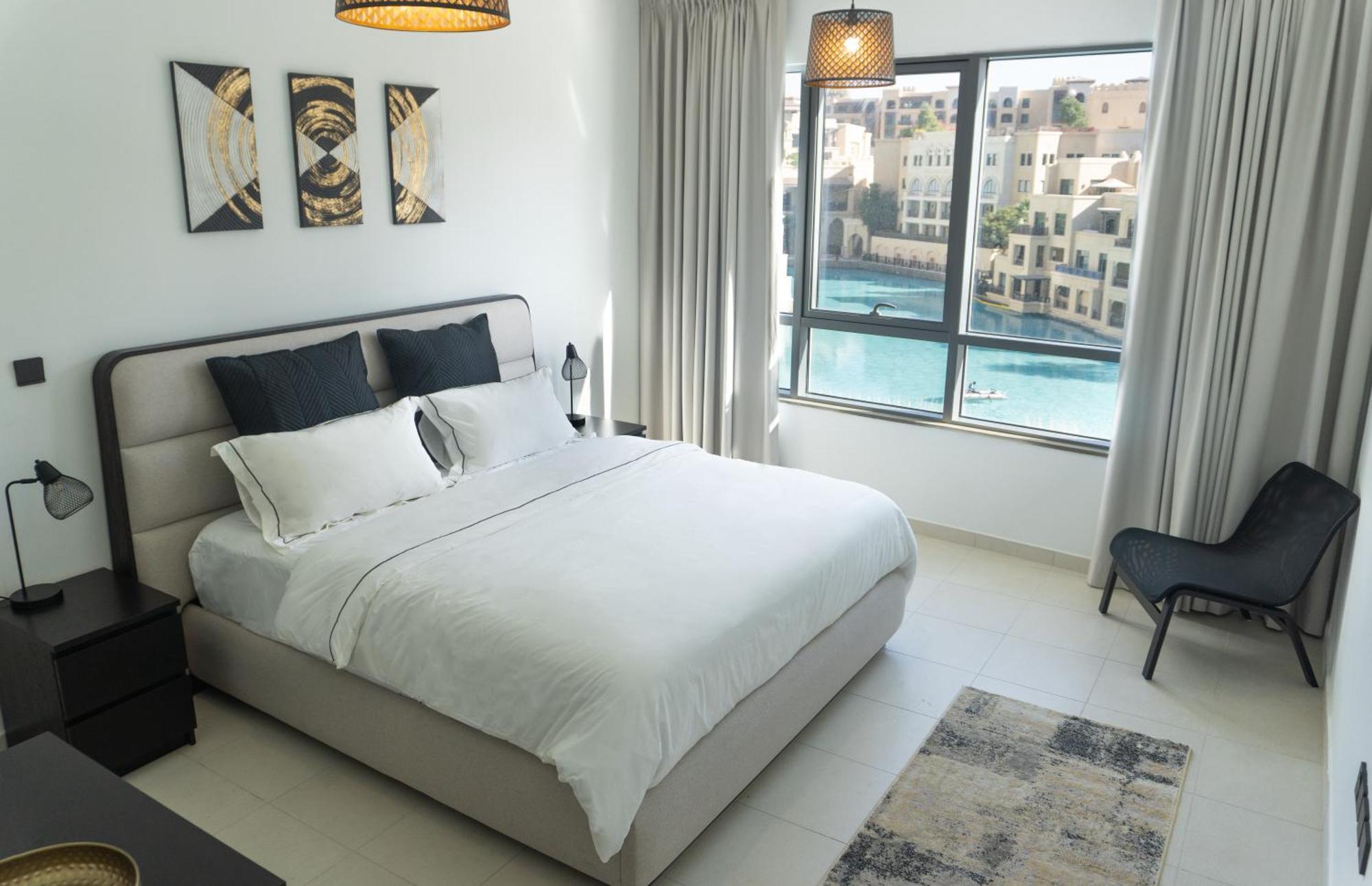 Apartament Downtown Oasis, Burj Khalifa Views, Luxury Amenities Dubaj Zewnętrze zdjęcie