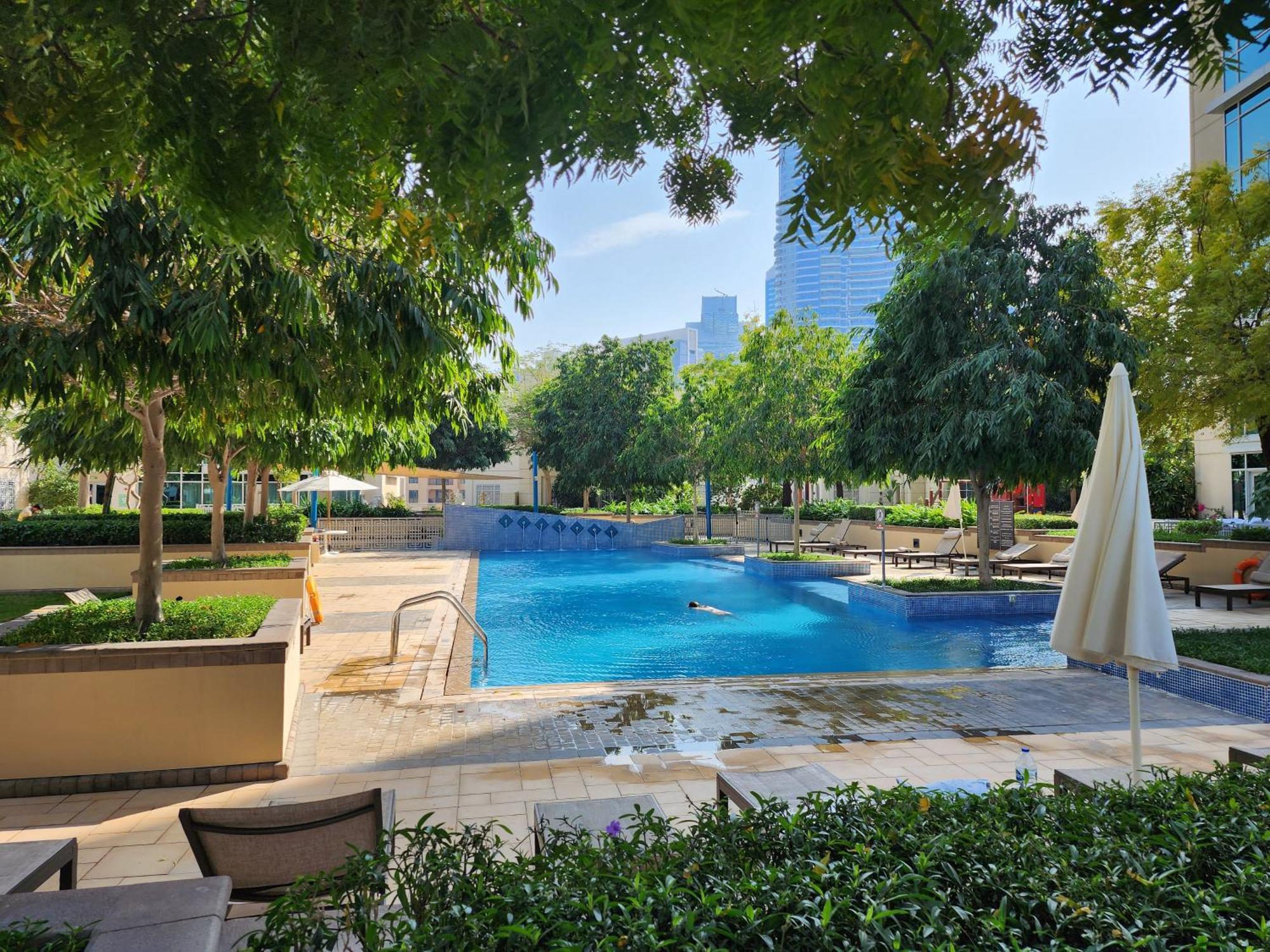 Apartament Downtown Oasis, Burj Khalifa Views, Luxury Amenities Dubaj Zewnętrze zdjęcie