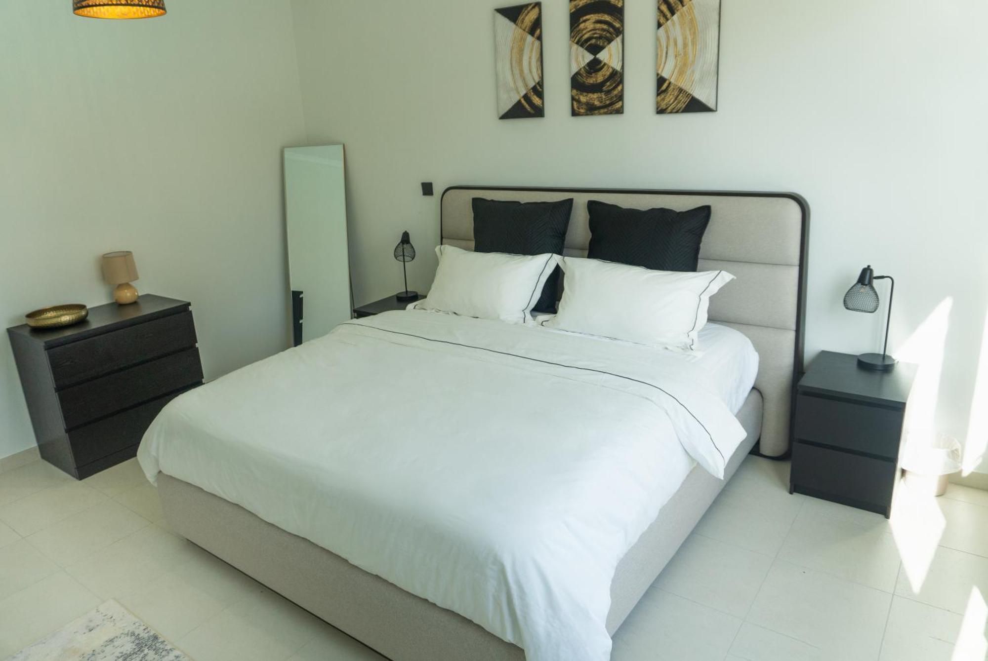 Apartament Downtown Oasis, Burj Khalifa Views, Luxury Amenities Dubaj Zewnętrze zdjęcie