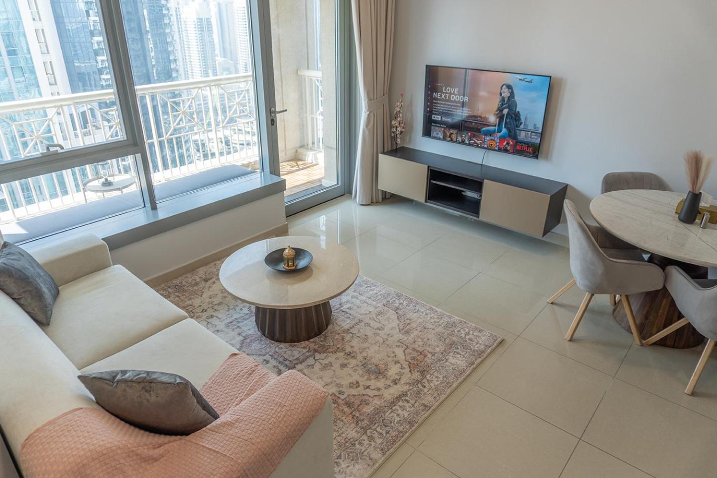 Apartament Downtown Oasis, Burj Khalifa Views, Luxury Amenities Dubaj Zewnętrze zdjęcie